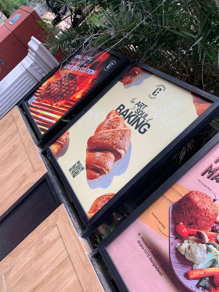 Floor Standing LCD Digital Signage Kiosk Price in Bangladesh